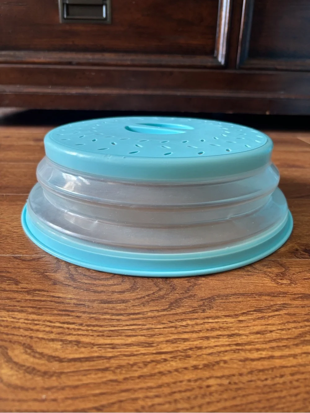 Blue Microwave Food Cover with Venting Lid